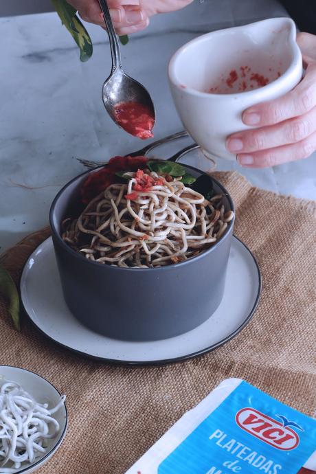 Ensalada templada de plateadas con setas y naranjas sanguinas