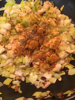 QUICHE DE POLLO CON PUERROS Y CURRY QUICHE DE POLLO CON PUERROS Y CURRY