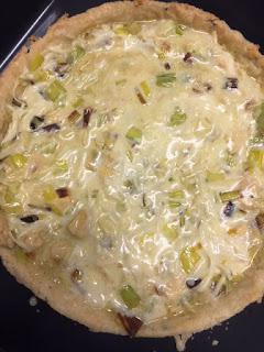 QUICHE DE POLLO CON PUERROS Y CURRY QUICHE DE POLLO CON PUERROS Y CURRY