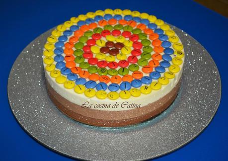 Tarta de tres chocolates con lacasitos