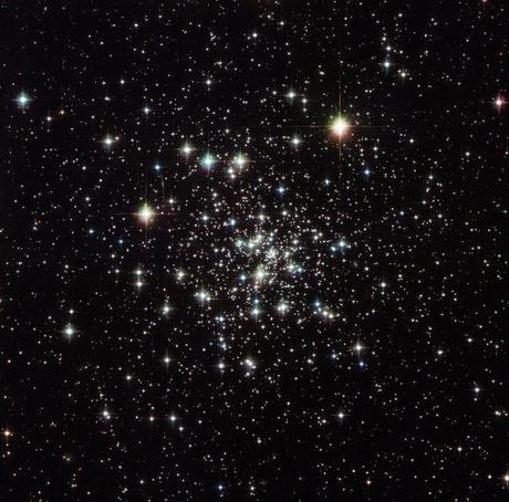 Un descubrimiento inesperado a través del cúmulo globular NGC 6752