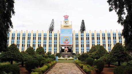 Haciendo Dios nuestro primer recurso - una experiencia con Sri Sathya Sai Haciendo Dios nuestro primer recurso - una experiencia con Sri Sathya Sai