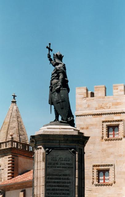 Ciudad de Gijón, en unas pocas imágenes.