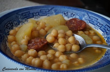 Garbanzos con chorizo en olla exprés