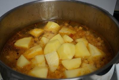 Garbanzos con chorizo en olla exprés