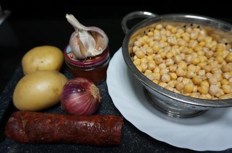 Garbanzos con chorizo en olla exprés