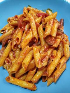 Pasta de maíz con verduras