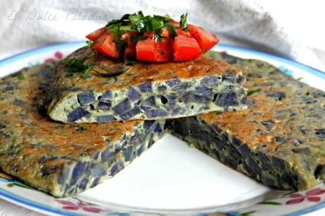 TORTILLA DE PATATAS CON CEBOLLA CARAMELIZADA TORTILLA DE PATATAS CON CEBOLLA CARAMELIZADA