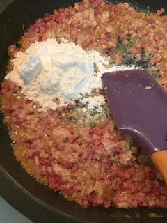 CROQUETAS DE JAMÓN Y ATÚN CROQUETAS DE JAMÓN Y ATÚN