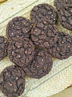 Double Chocolate Chip Cookies - Galletas Doble Chocolate Double Chocolate Chip Cookies - Galletas Doble Chocolate