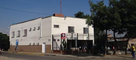 Centro de Salud Charco Azul Cali 