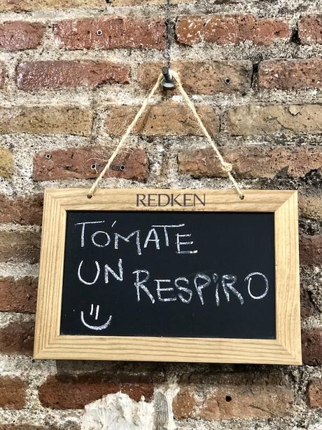 Tris Tras Hairsalon by Emily Kalenberg, una peluquería de vanguardia en un salón de época tris tras hairsalon 2