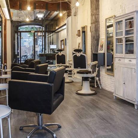 Tris Tras Hairsalon by Emily Kalenberg, una peluquería de vanguardia en un salón de época TrisTras hairsalon 3