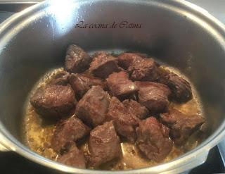 Morcillo guisado con alcachofas Morcillo guisado con alcachofas