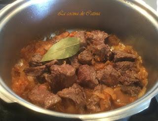 Morcillo guisado con alcachofas Morcillo guisado con alcachofas