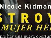 Destroyer. mujer herida, esfuerzo baldío