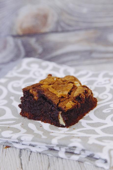 BROWNIE DE CHOCOLATE Y NUECES