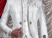 Traje novio Barroco. Levita época tejido jacquard blanco cuello pedrería