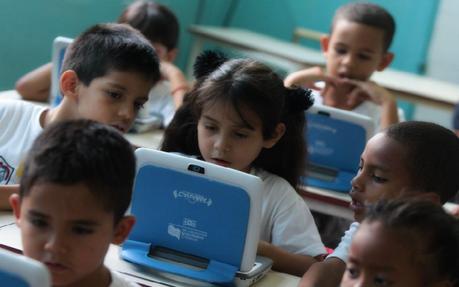 Educación, descolonización y refundación del Estado.