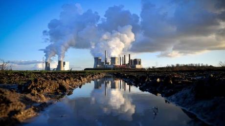 Nueva investigación encuentra que las emisiones de dióxido de carbono podrían coincidir con las del último gran evento de calentamiento de efecto invernadero de la Tierra en menos de cinco generaciones