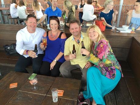 ▷ Cómo ahorrar dinero para viajar: 15 consejos para comenzar ahora save-money-travel-beer ▷ Cómo ahorrar dinero para viajar: 15 consejos para comenzar ahora