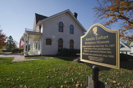 womenshistory_ameliaearhart_birthplace_courtesy-10282016-114329_original ▷ 10 casas americanas históricas que puedes recorrer