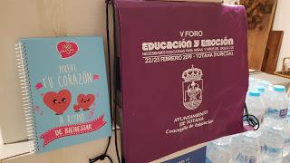 Reseña imágenes Foro Educación Emoción.