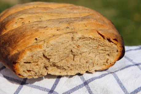 PAN DE ESPELTA INTEGRAL CON SEMILLAS DE LINO PAN DE ESPELTA INTEGRAL CON SEMILLAS DE LINO