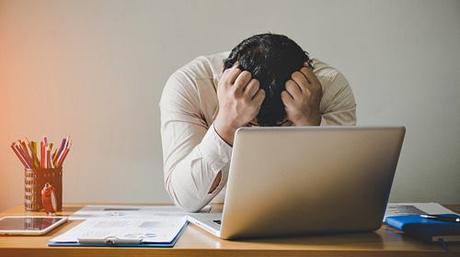 Cómo evitar y superar las 5 fases del fracaso cuando la estrategia falla. failed-company.jpeg