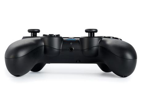 Nacon presenta el Asymmetric Wireless Controller para Playstation 4 Nacon presenta el Asymmetric Wireless Controller para Playstation 4