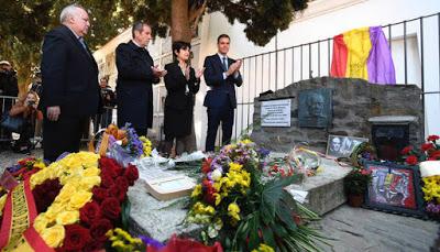 El Gobierno español homenajea a Azaña y Machado, en Francia.