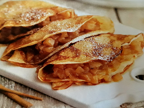 Crepes con compota de pera