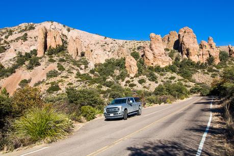 Chisos-Basin-Drive-Big-Bend-Natinal-Park-Texas-2 ▷ ¿Es el viaje familiar demasiado caro? 11 consejos sobre cómo superarlo