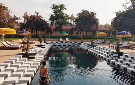 Hotel Oberoi Udaivilas piscina y jardin