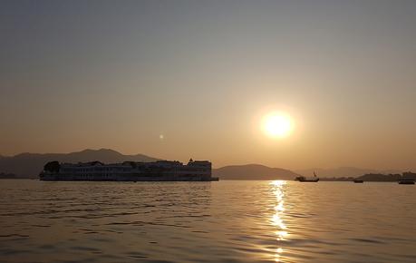 lago Pichola isla