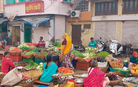 Mercado en la calle en Udaipur