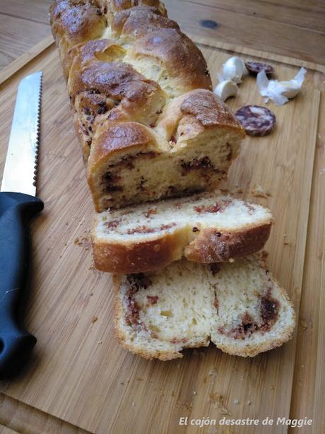 BRIOCHE DE AJO, QUESO E IBÉRICO