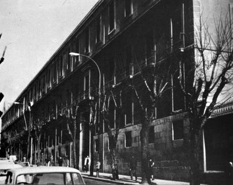 Antigua Fábrica de aguardientes, naipes y tabacos (Madrid)