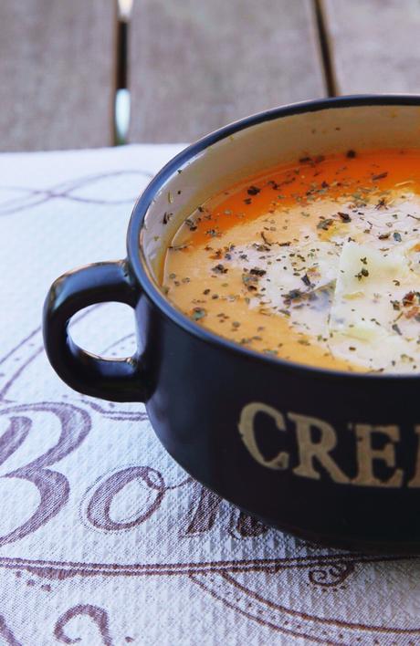 CREMA DE PIMIENTOS CON CALABAZA Y PARMESANO