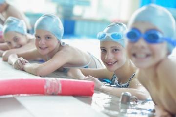 Los beneficios de la natación infantil