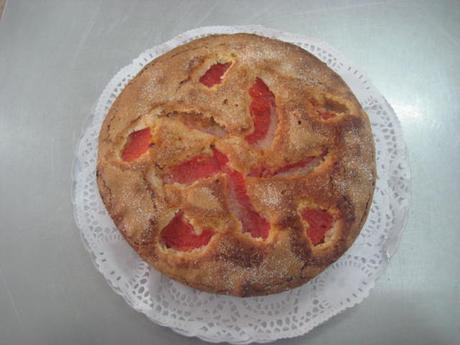 BIZCOCHO DE POMELO ROSA, ALMENDRA Y ACEITE DE OLIVA