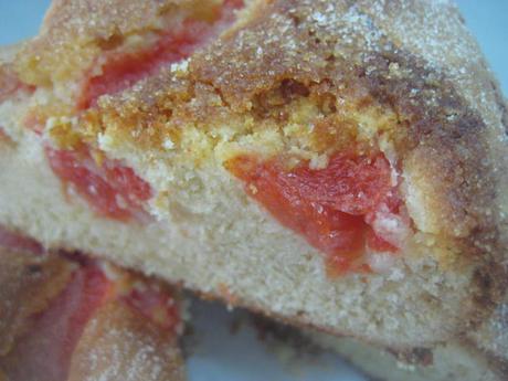 BIZCOCHO DE POMELO ROSA, ALMENDRA Y ACEITE DE OLIVA