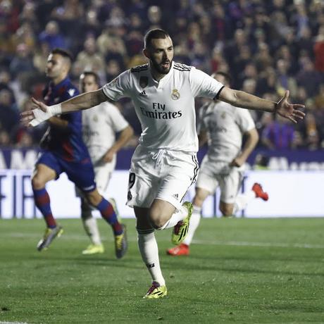 El Madrid ganó con dos penaltis claros