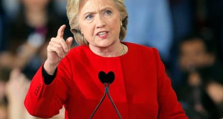 Hillary Clinton afirma EEUU está en profunda crisis de democracia.