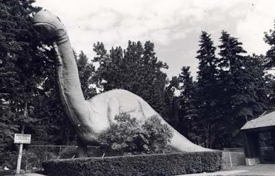 Superhéroes y dinosaurios XV: Canadá en la Edad de Oro (y II)