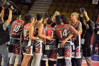 Galería de clics del Uni Girona-Valencia Basket (cuartos de final de la Copa de la Reina de Vitoria)