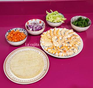 Tacos con camarones gigantes en salsa guajillo Tacos con camarones gigantes en salsa guajillo