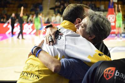 Galería de clics del Cadí La Seu-Araski (cuartos de final de la Copa de la Reina de Vitoria)