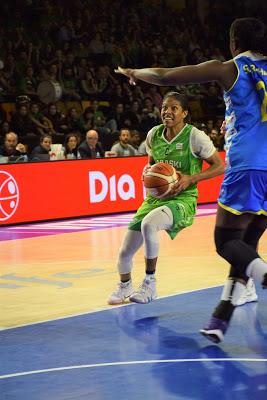 Galería de clics del Cadí La Seu-Araski (cuartos de final de la Copa de la Reina de Vitoria)