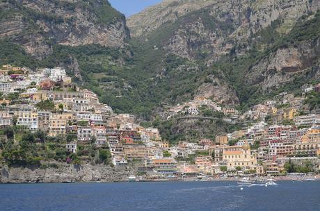 Amalfi y Positano: recorriendo la costa amalfitana por tierra y por mar